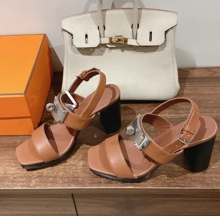 hype Hermes Sandals