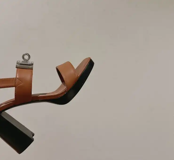 hype Hermes Sandals