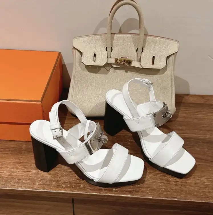 hype Hermes Sandals