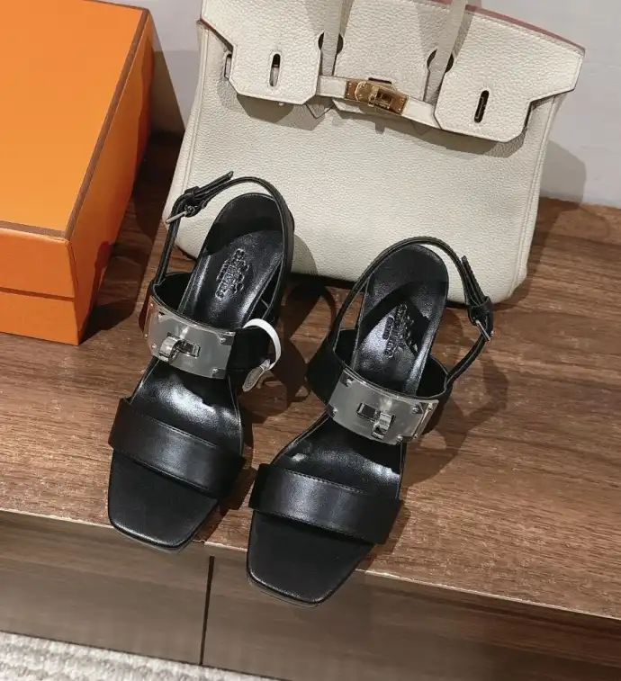 hype Hermes Sandals