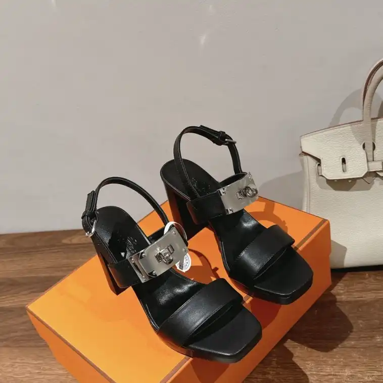 hype Hermes Sandals