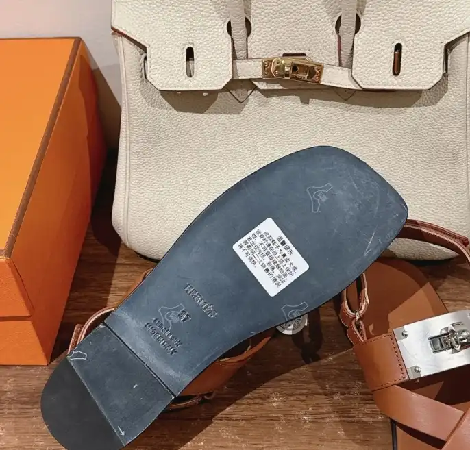 hype Hermes Sandals