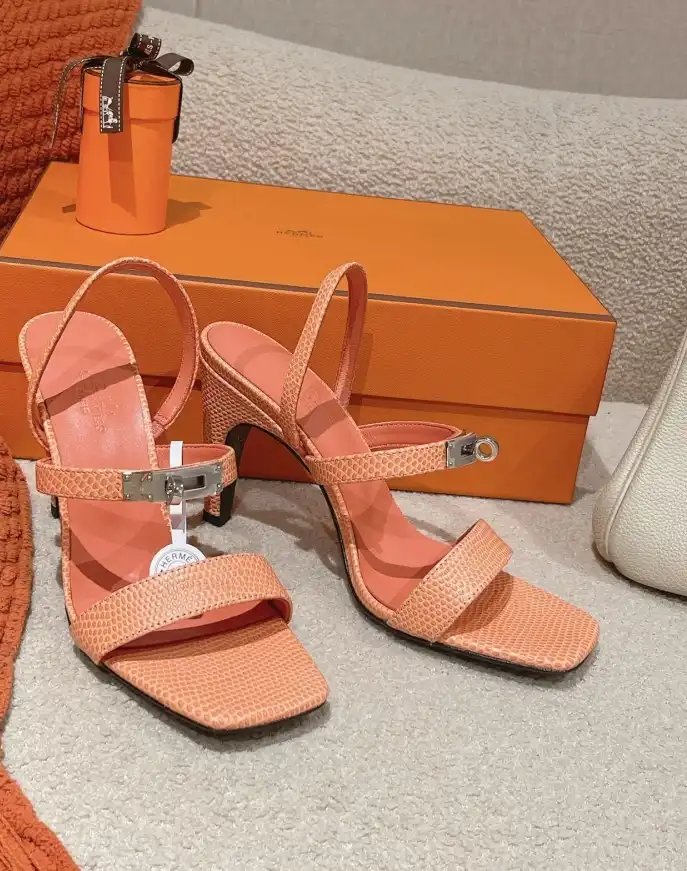 hype Hermes Sandals