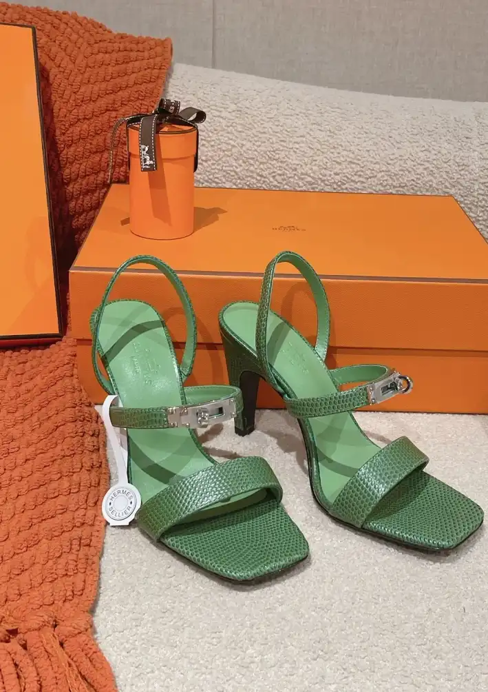 hype Hermes Sandals