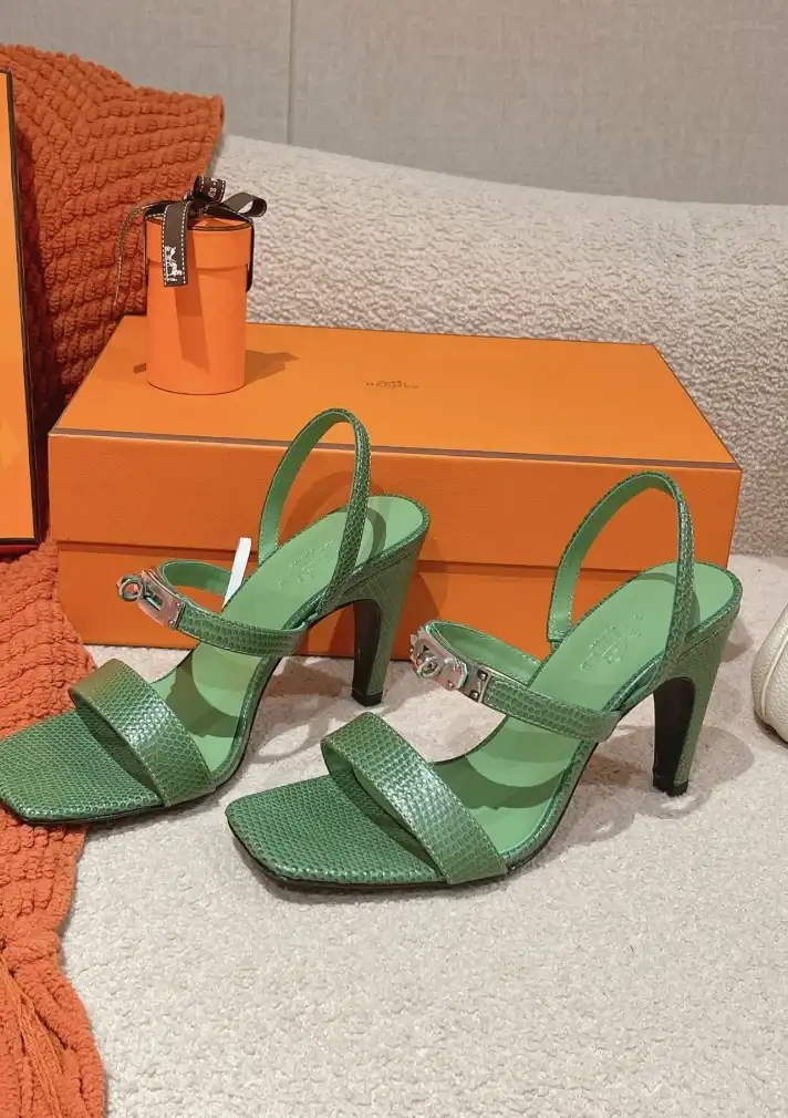 hype Hermes Sandals