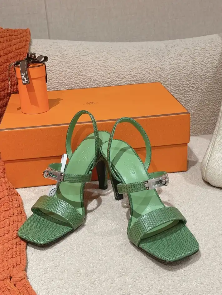 hype Hermes Sandals