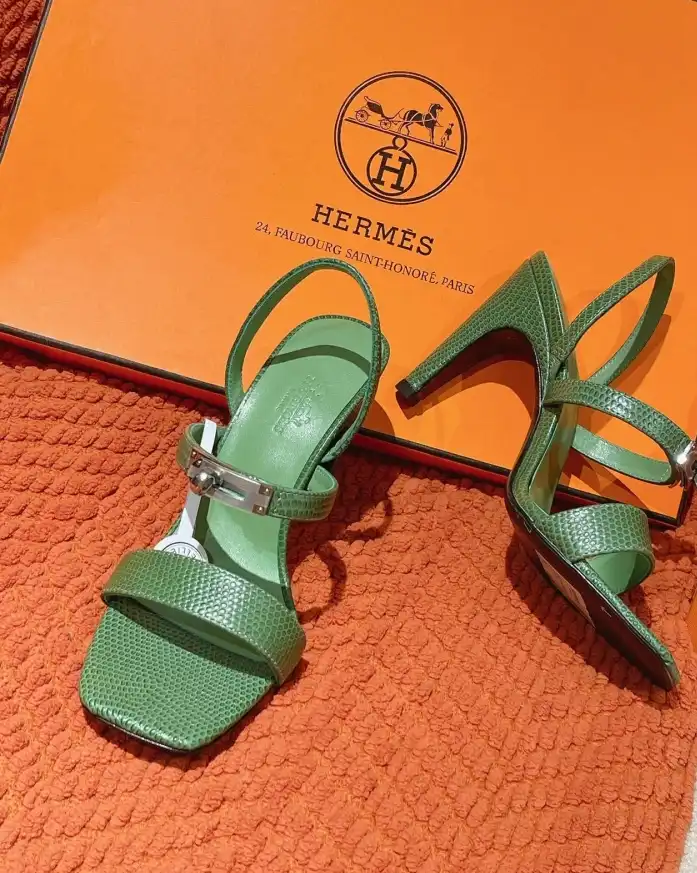 hype Hermes Sandals