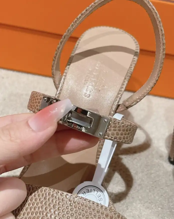 hype Hermes Sandals