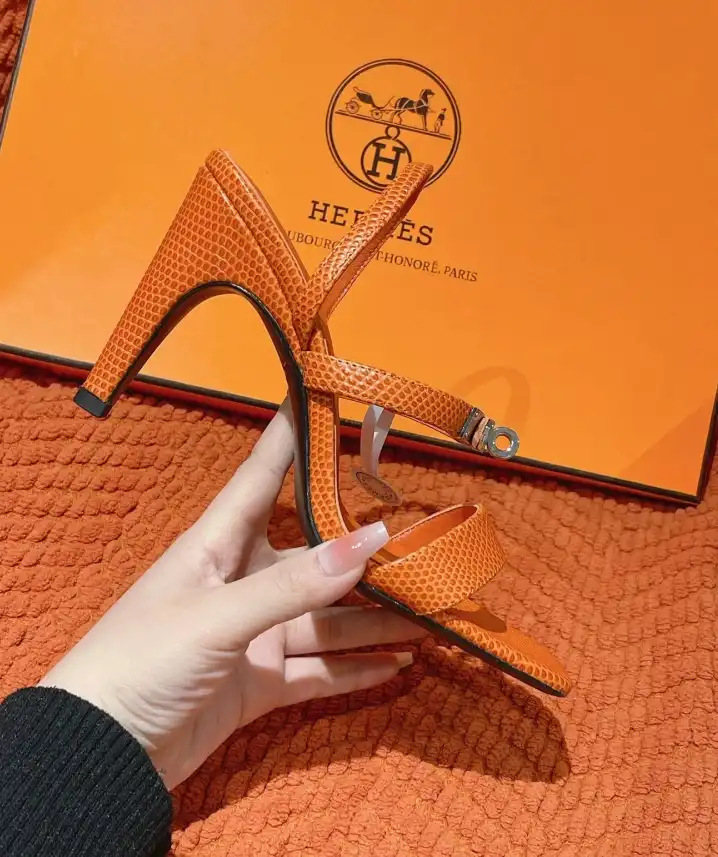 hype Hermes Sandals