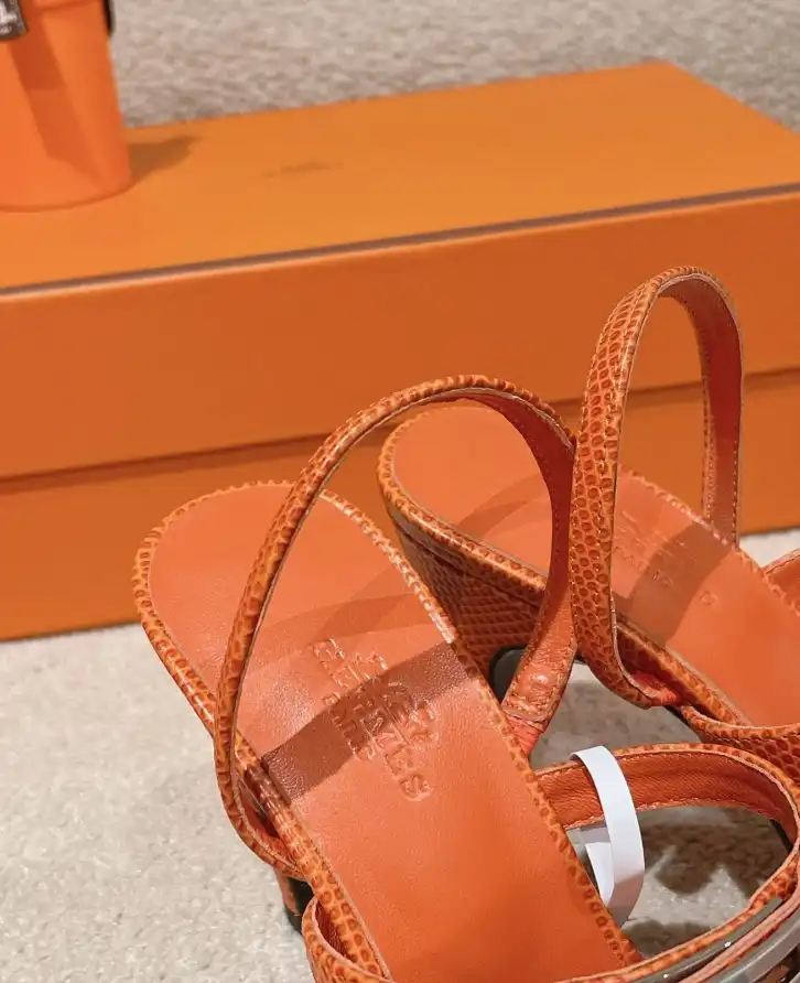 hype Hermes Sandals