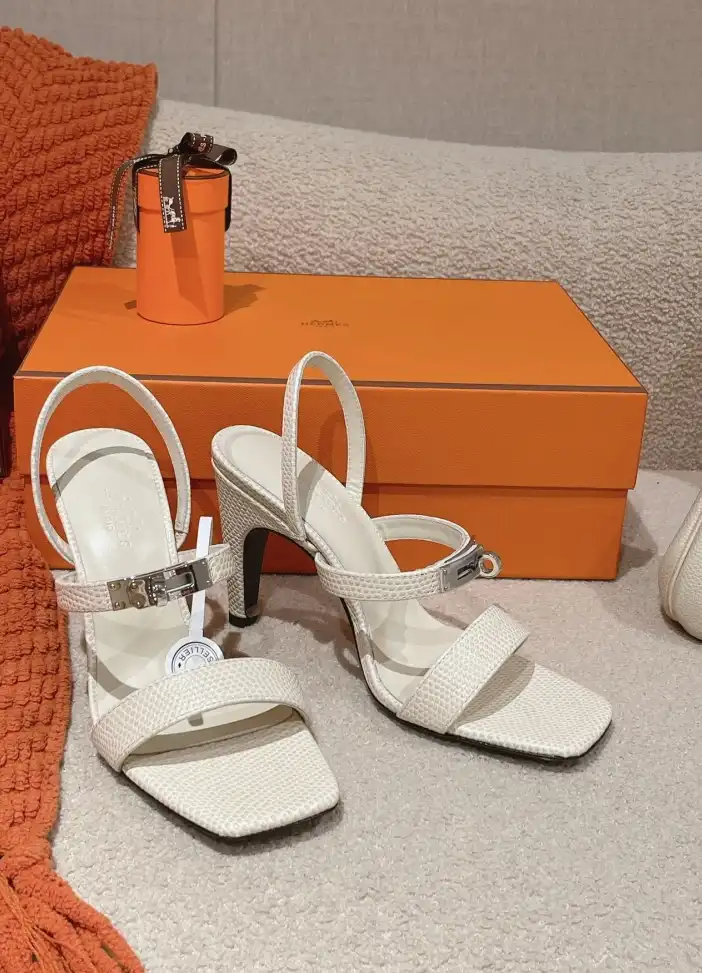 hype Hermes Sandals