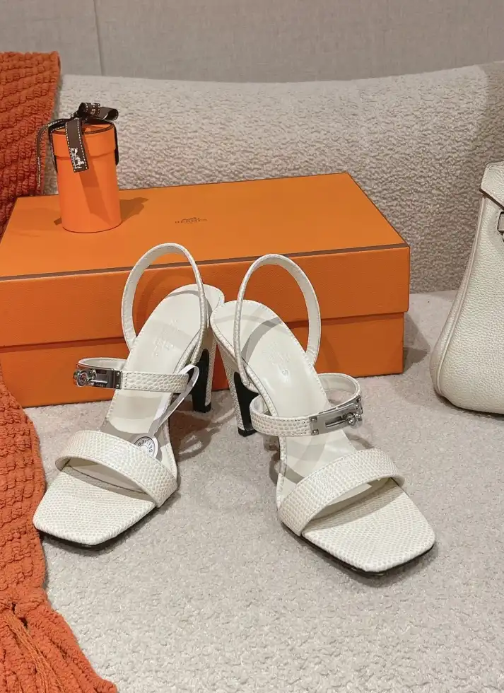 hype Hermes Sandals