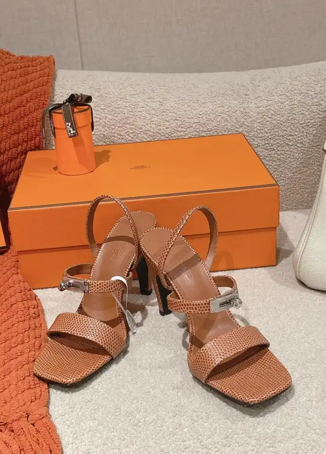 hype Hermes Sandals