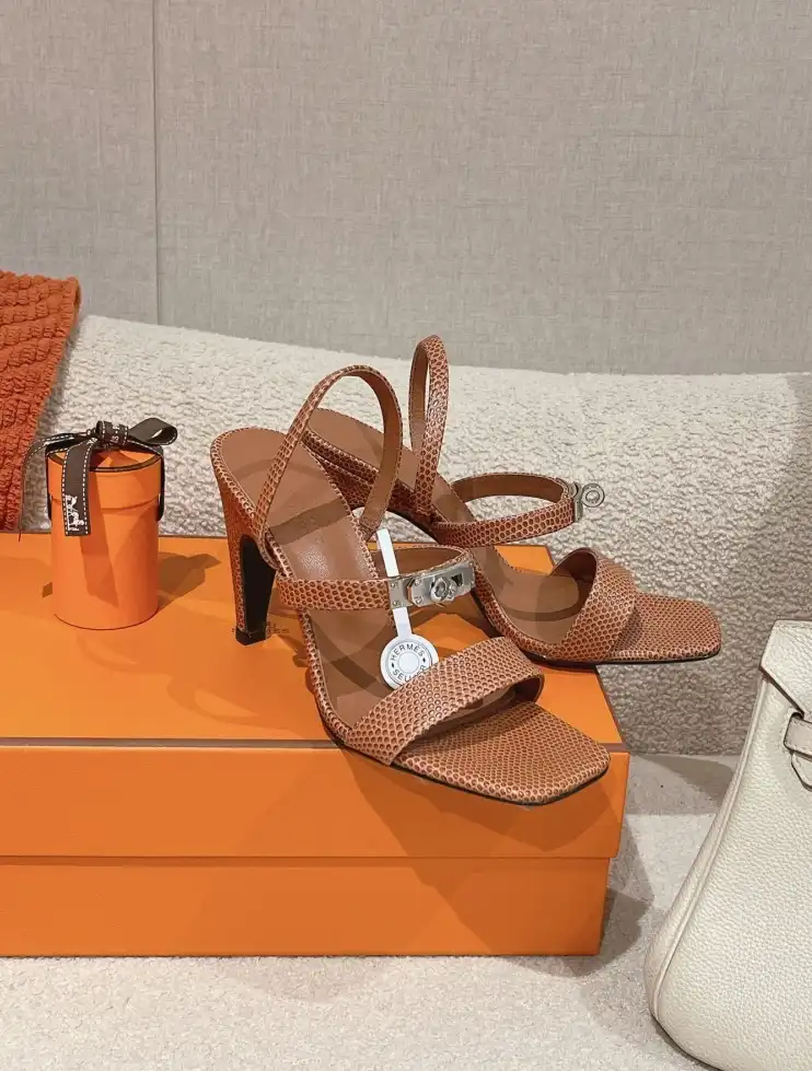 hype Hermes Sandals