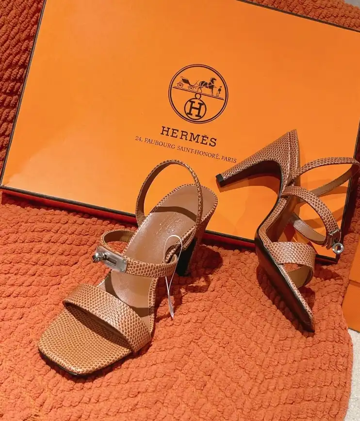 hype Hermes Sandals