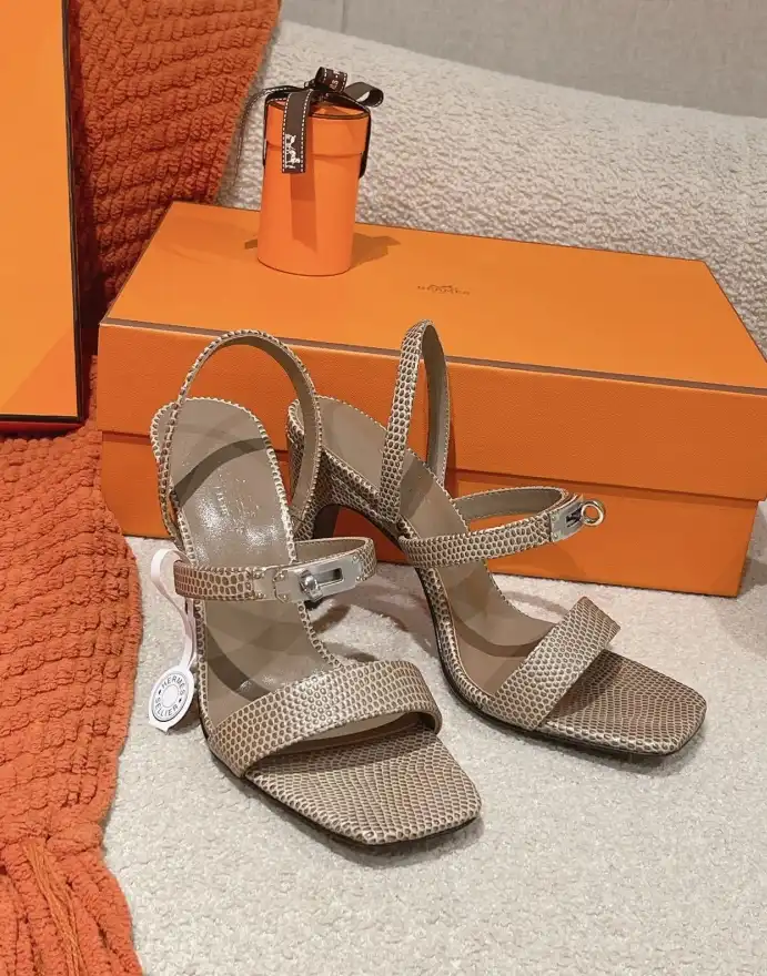 hype Hermes Sandals