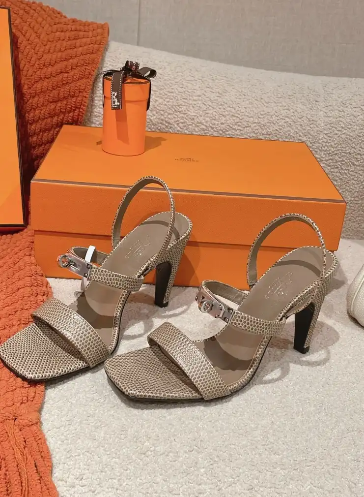 hype Hermes Sandals