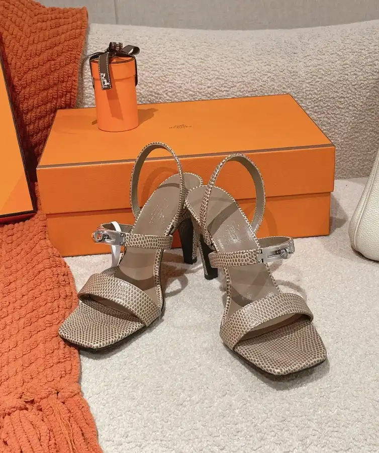 hype Hermes Sandals