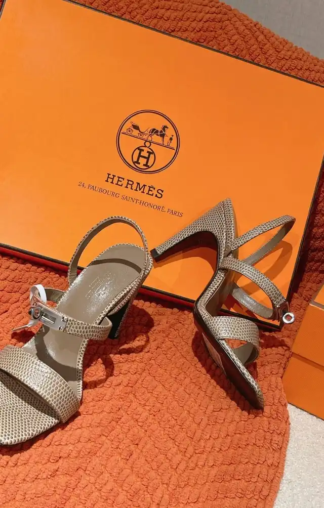 hype Hermes Sandals