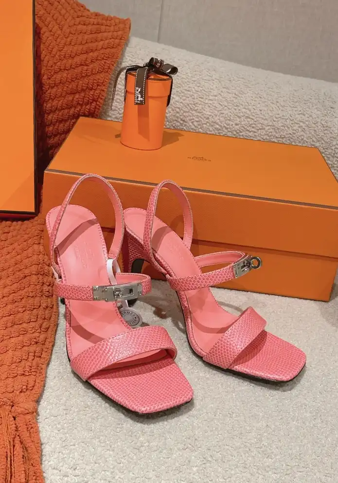 hype Hermes Sandals