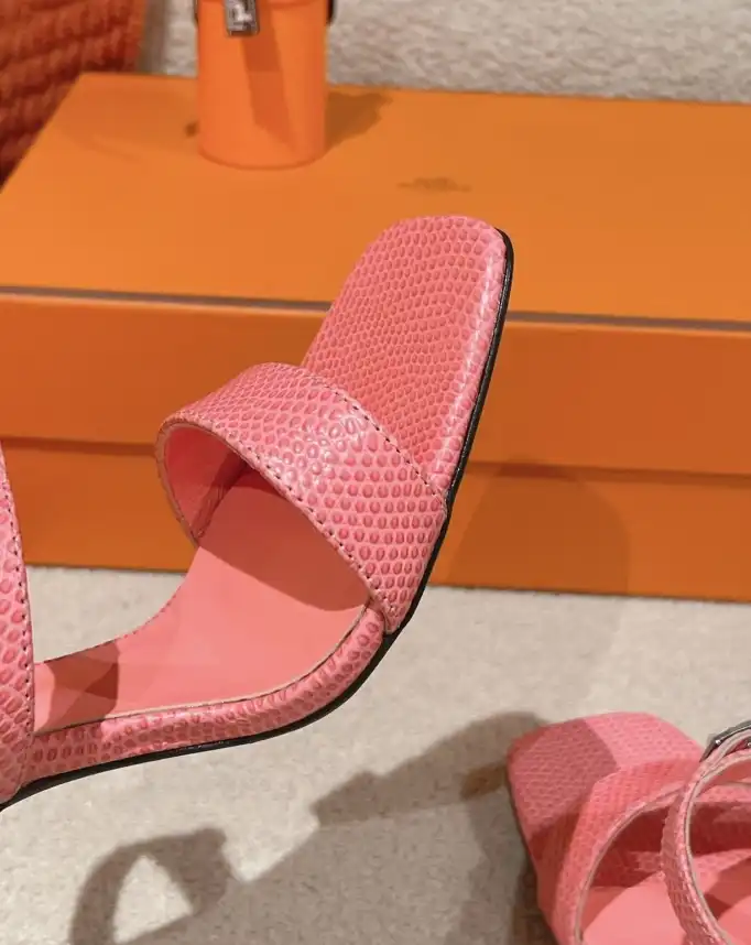 hype Hermes Sandals