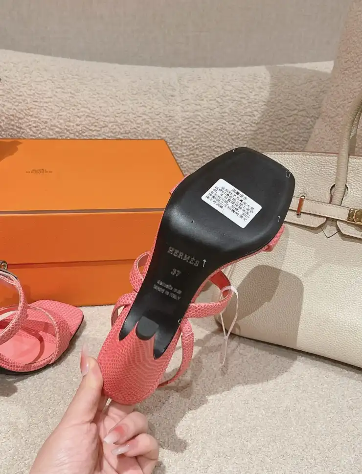 hype Hermes Sandals