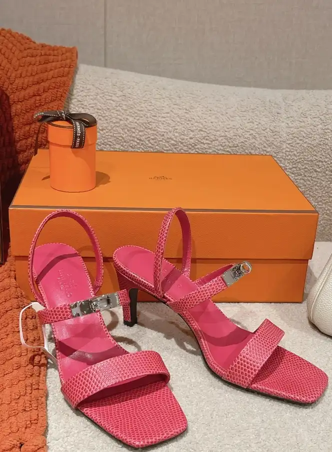 hype Hermes Sandals