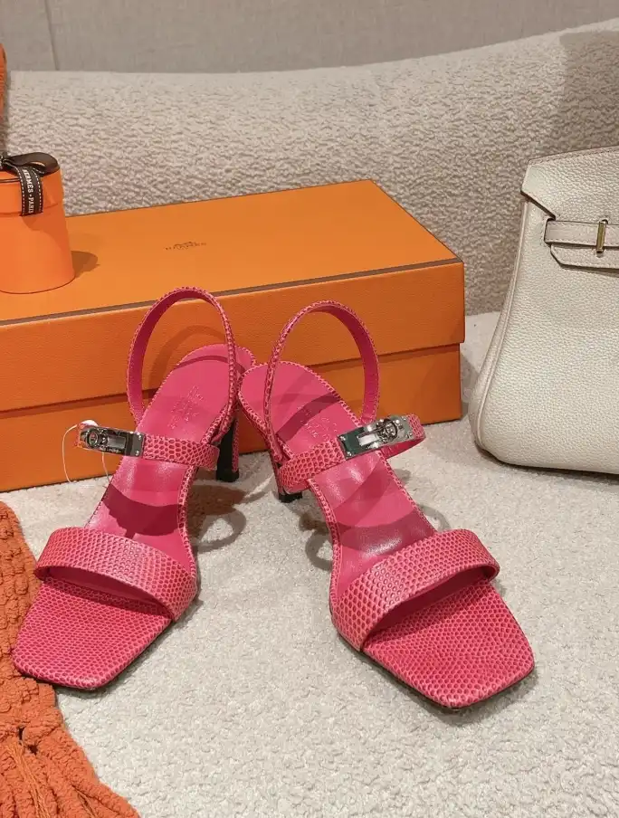 hype Hermes Sandals