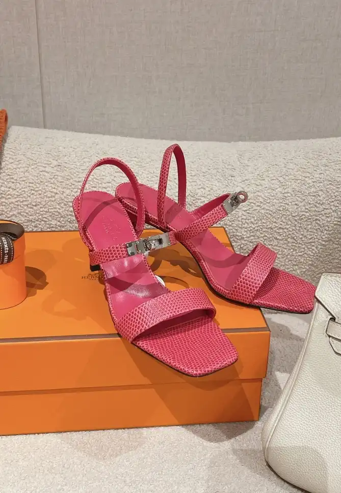 hype Hermes Sandals