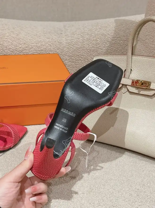 hype Hermes Sandals