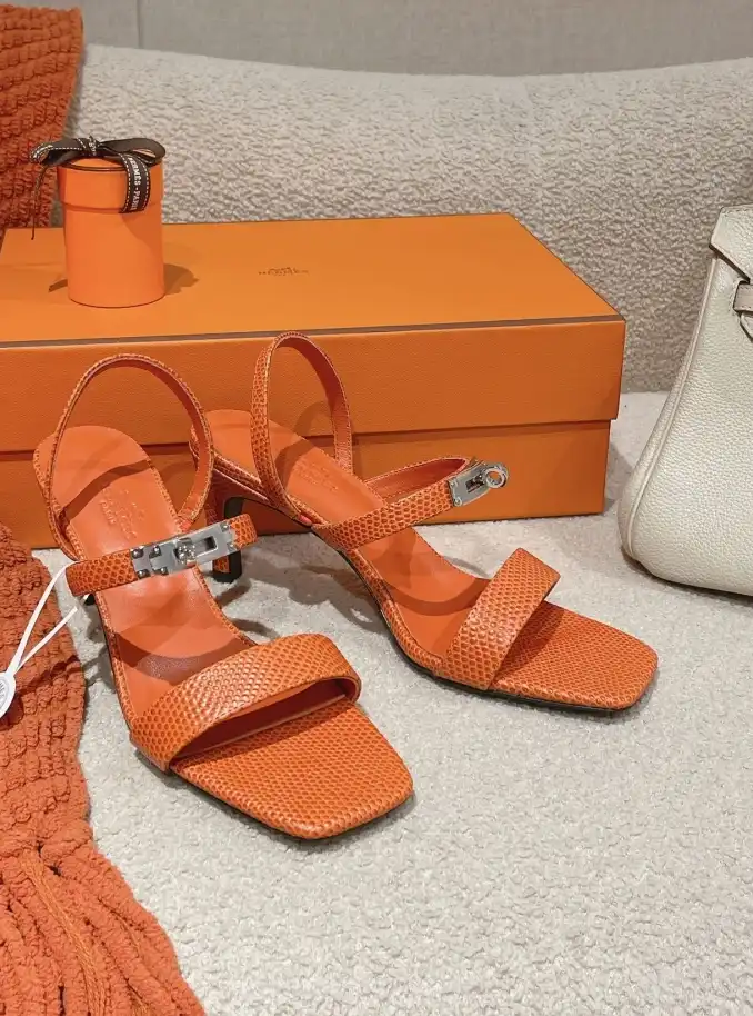 hype Hermes Sandals