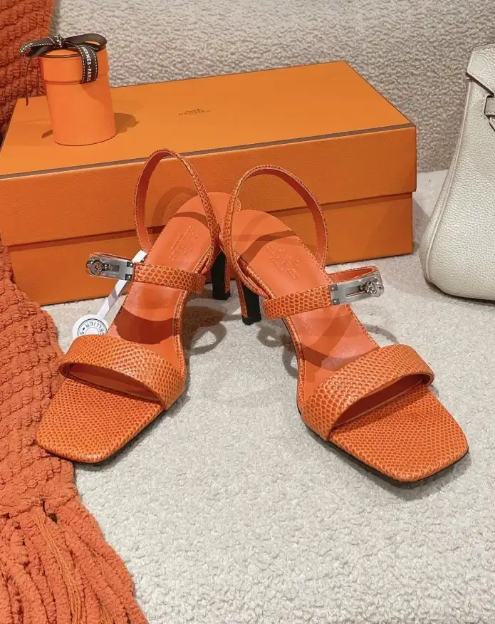 hype Hermes Sandals