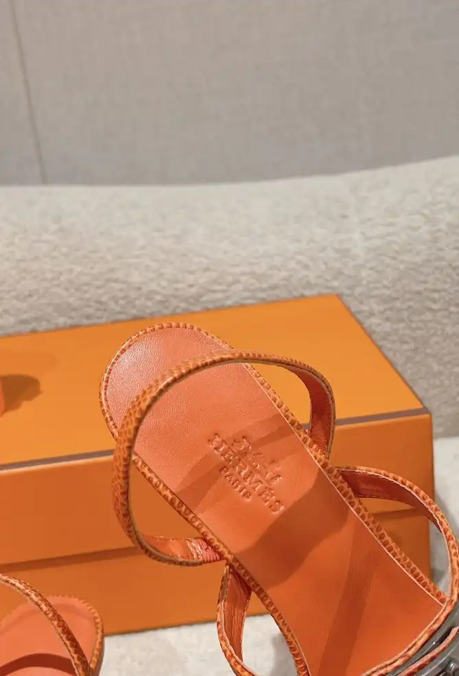 hype Hermes Sandals