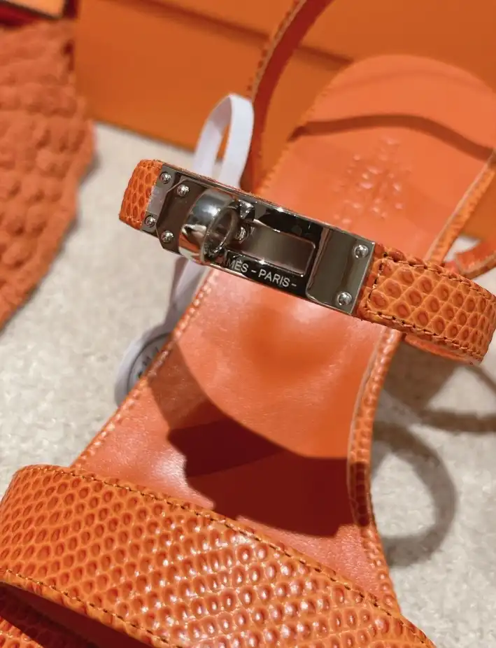 hype Hermes Sandals