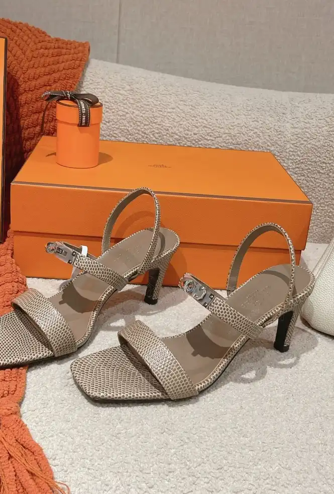 hype Hermes Sandals