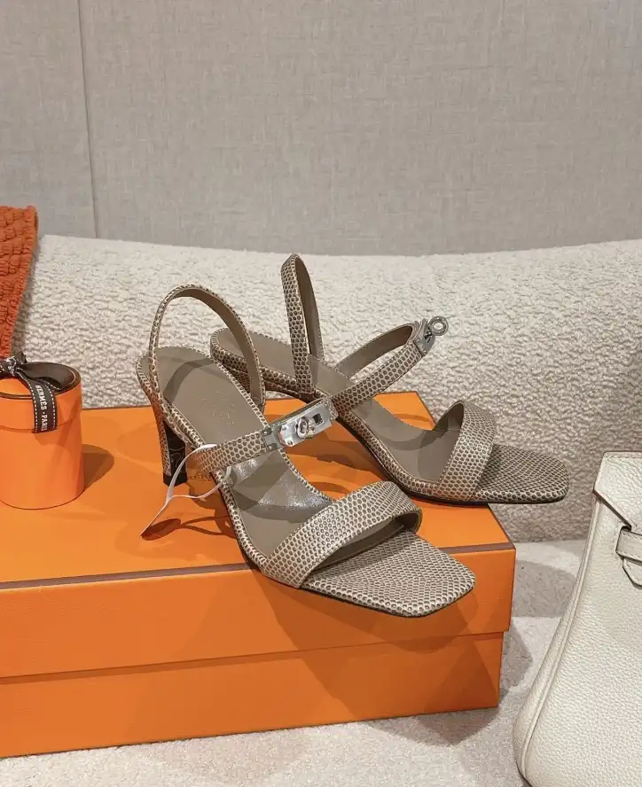 hype Hermes Sandals