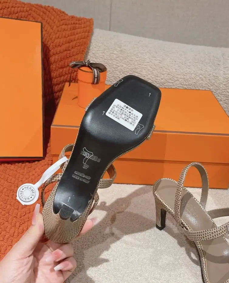 hype Hermes Sandals