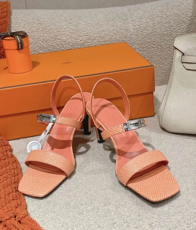 hype Hermes Sandals