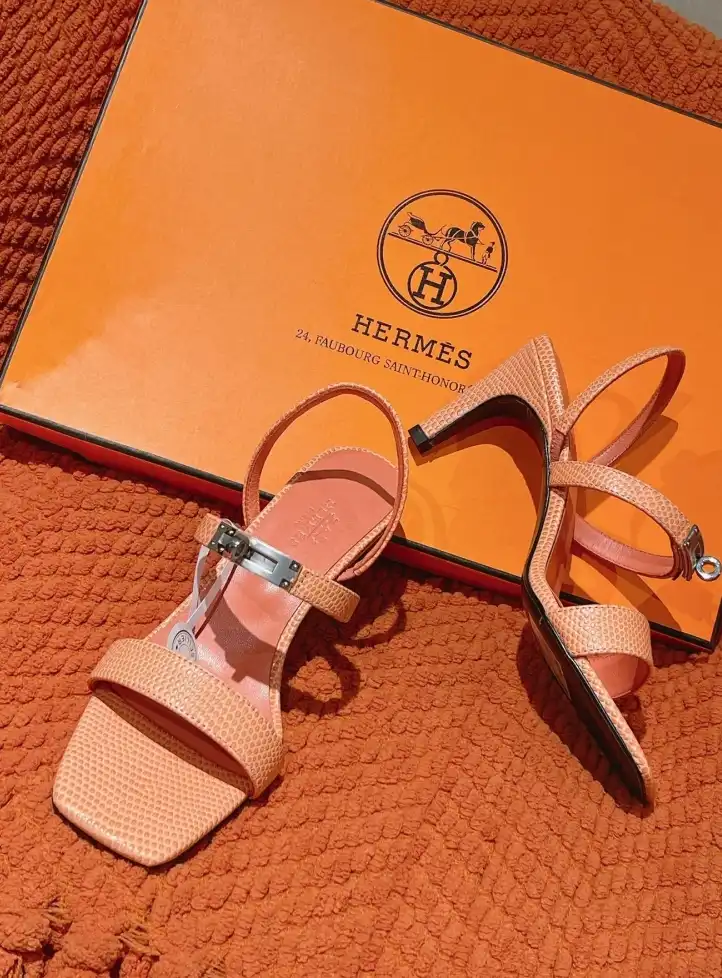 hype Hermes Sandals