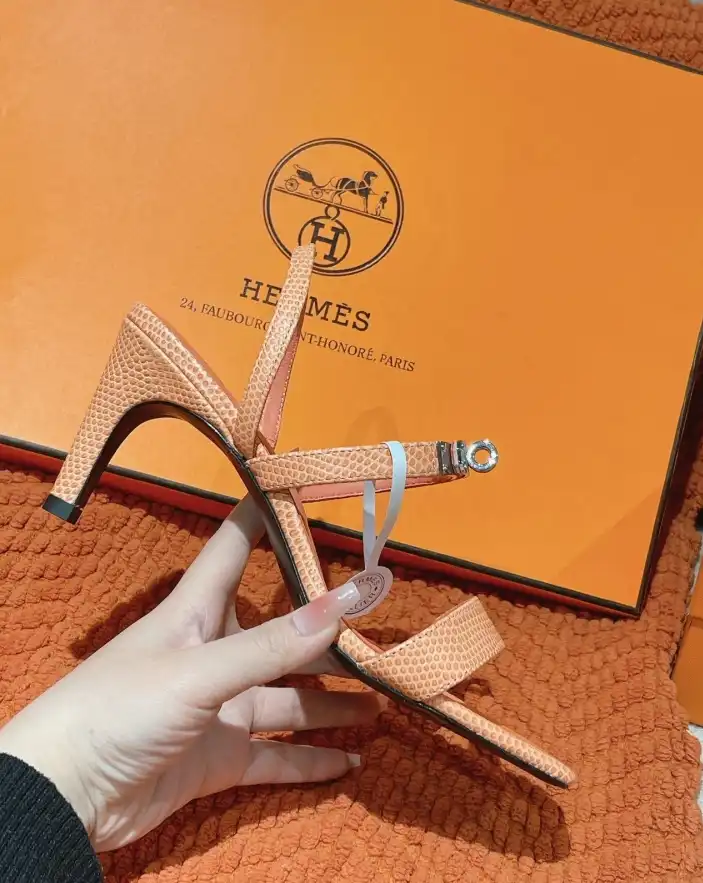 hype Hermes Sandals