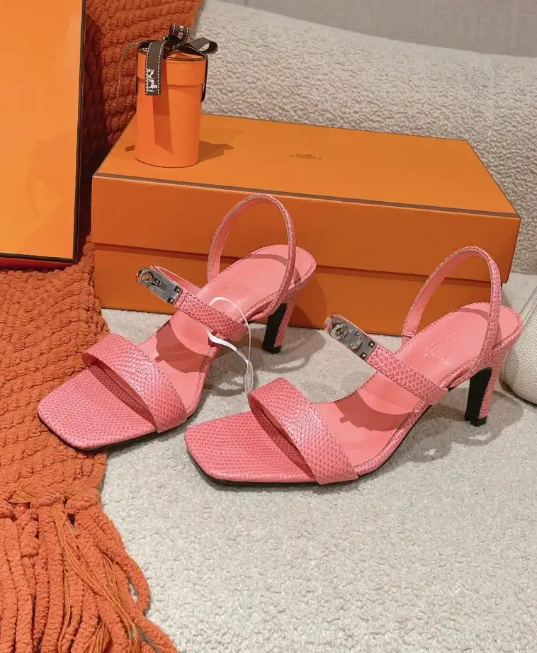 hype Hermes Sandals