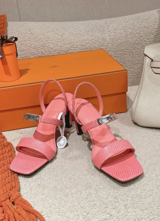 hype Hermes Sandals