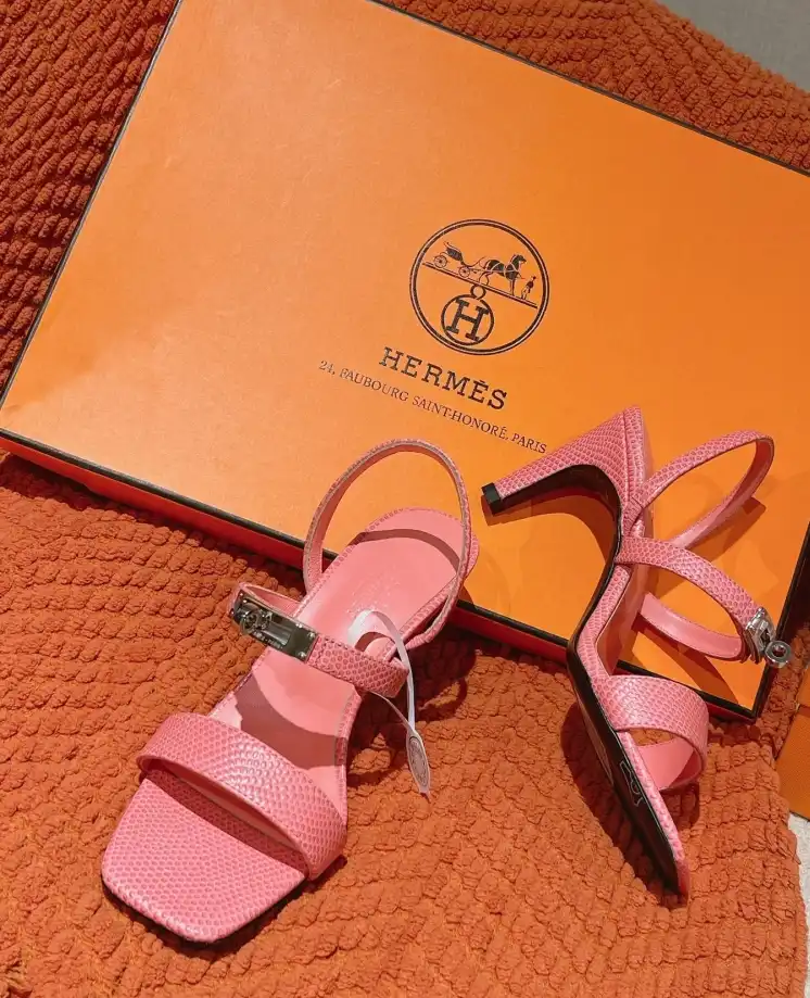 hype Hermes Sandals