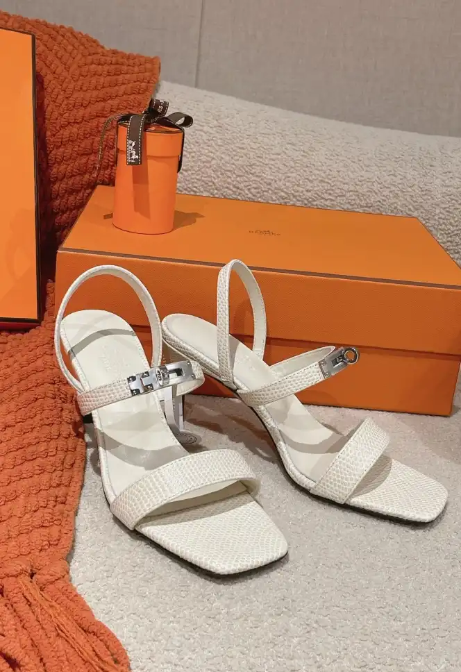 hype Hermes Sandals