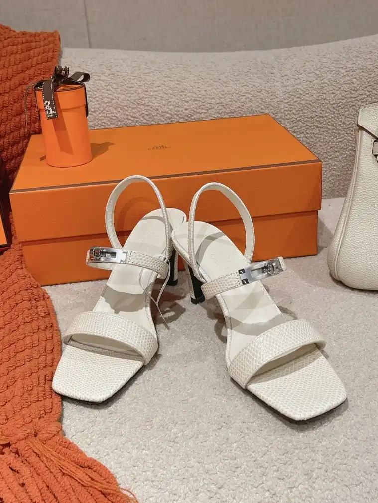 hype Hermes Sandals