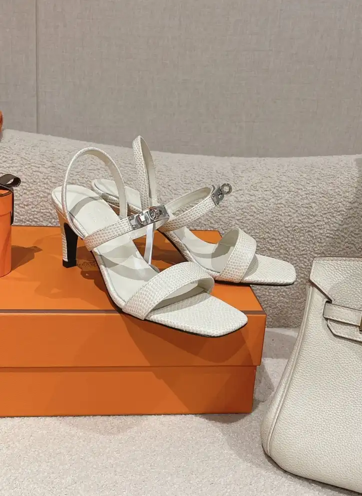 hype Hermes Sandals