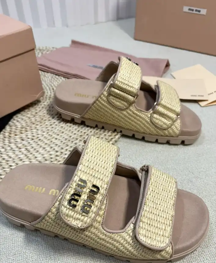 hype Miu Miu Sandals