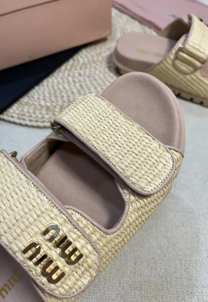 hype Miu Miu Sandals