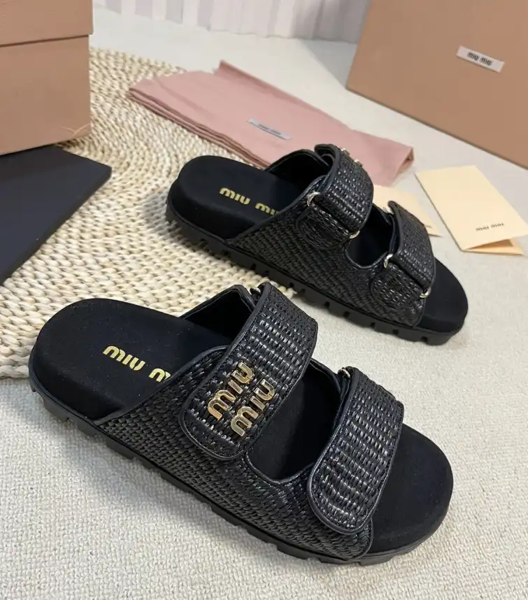 hype Miu Miu Sandals