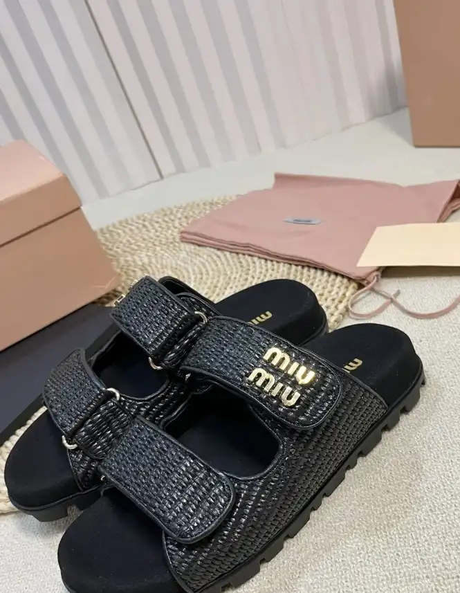 hype Miu Miu Sandals